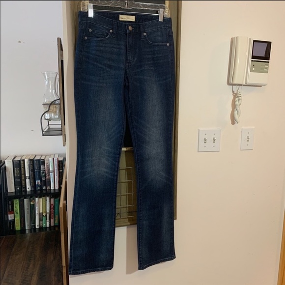GAP Mid Rise Perfect Boot Jeans Dark Wash Size 26 NWTO - Picture 2 of 7